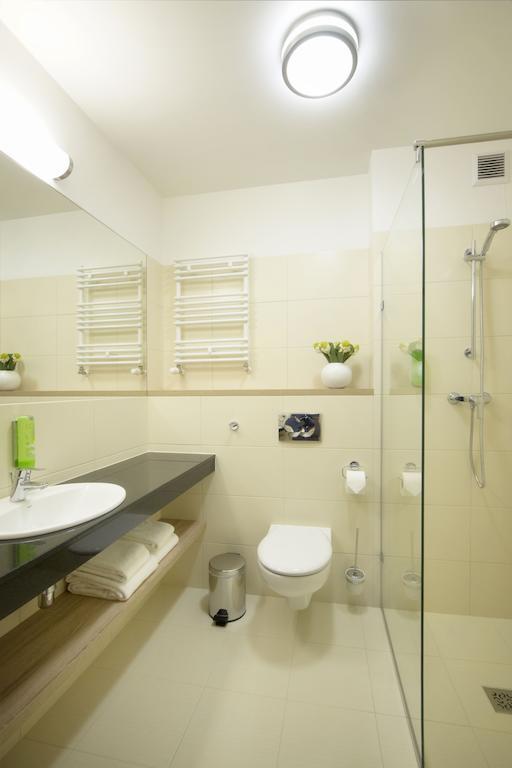 Tristan Hotel & Spa Katy Rybackie Room photo